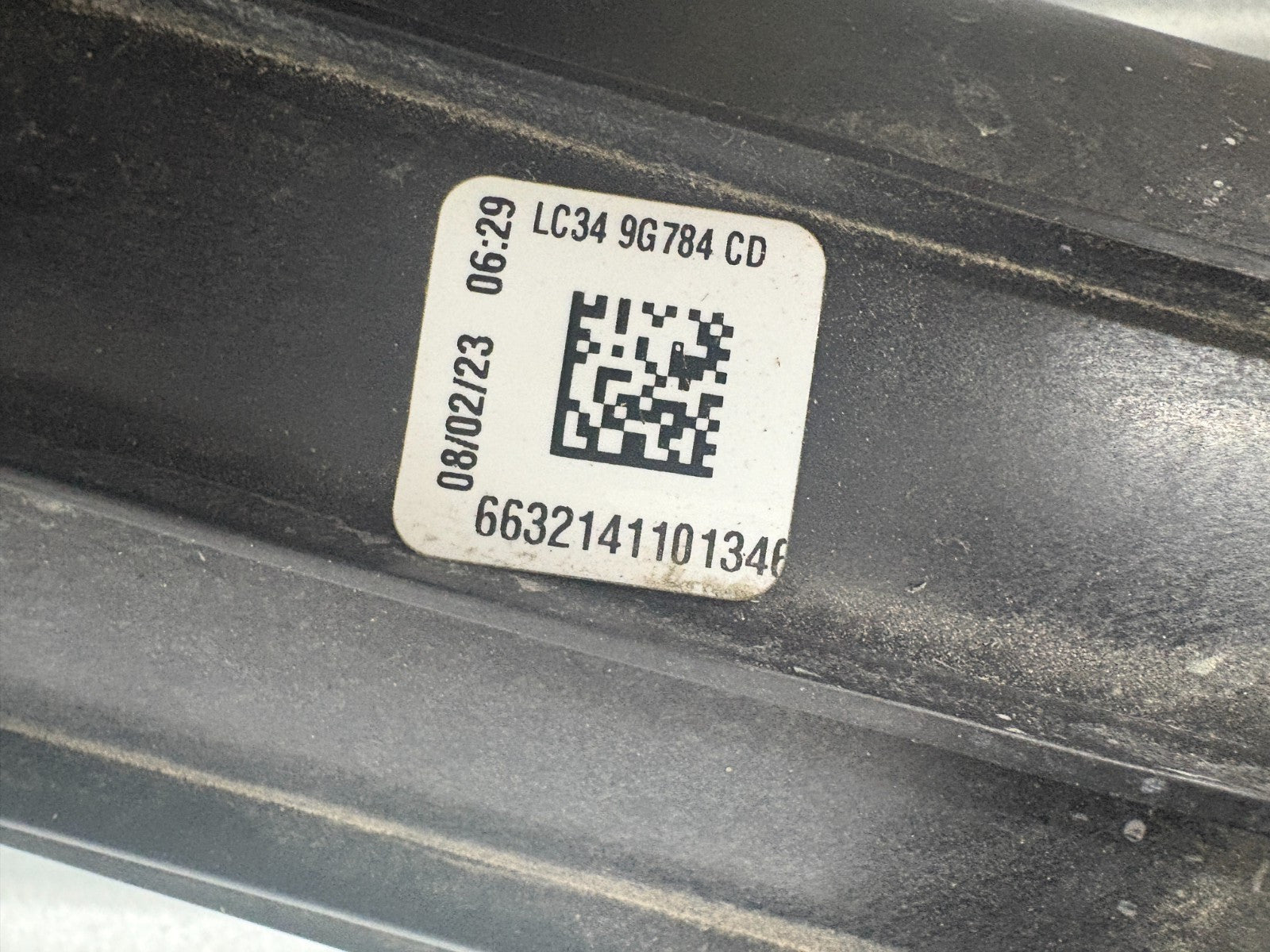 23-25 Ford F250 Intake Tube Resonator + Airbox Cover – PC349F805CC / LC3A9G784CD