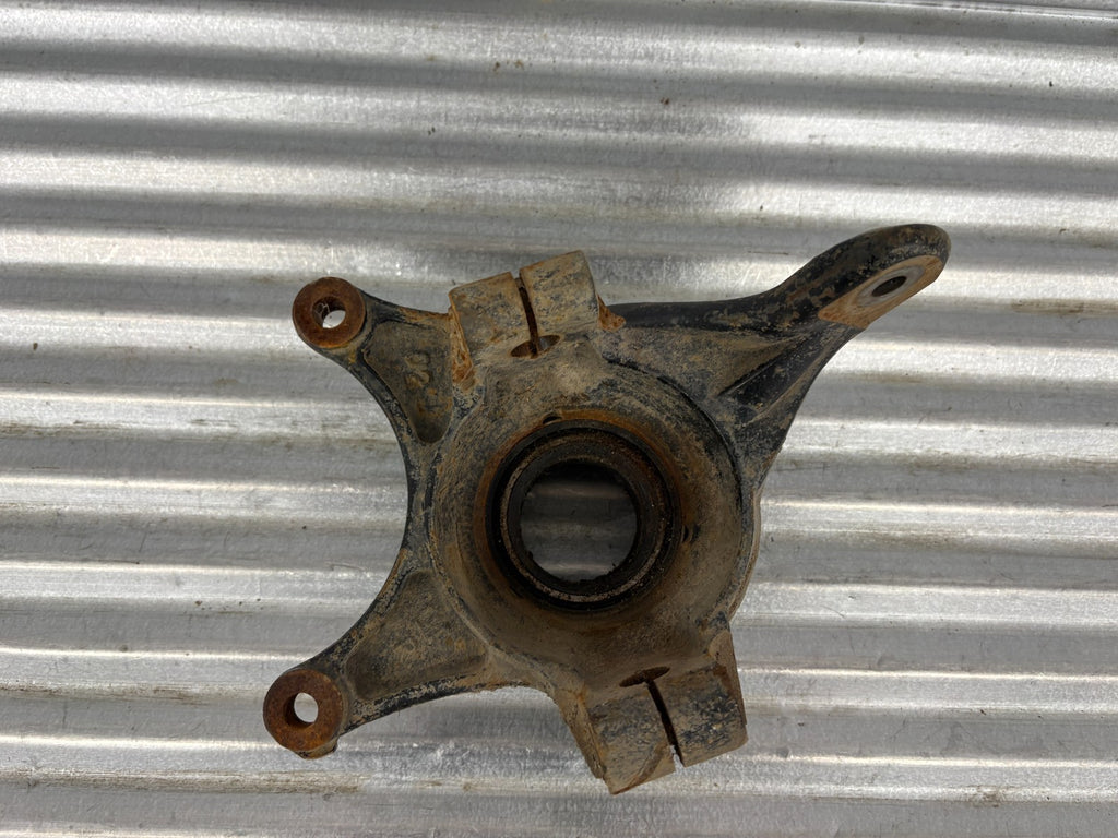 2013 Polaris Ranger XP 900 Front Right Steering Knuckle OEM 5138232