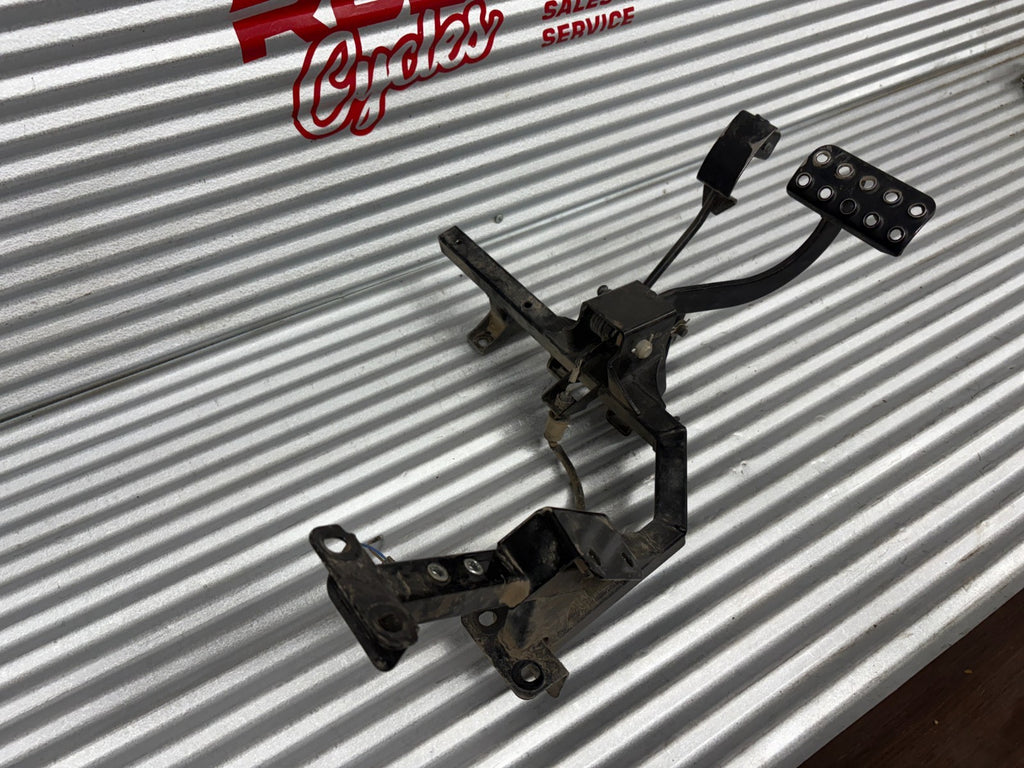 2010 Kawasaki Teryx 750 4x4 Brake & Gas Pedal Levers OEM 43001-0103