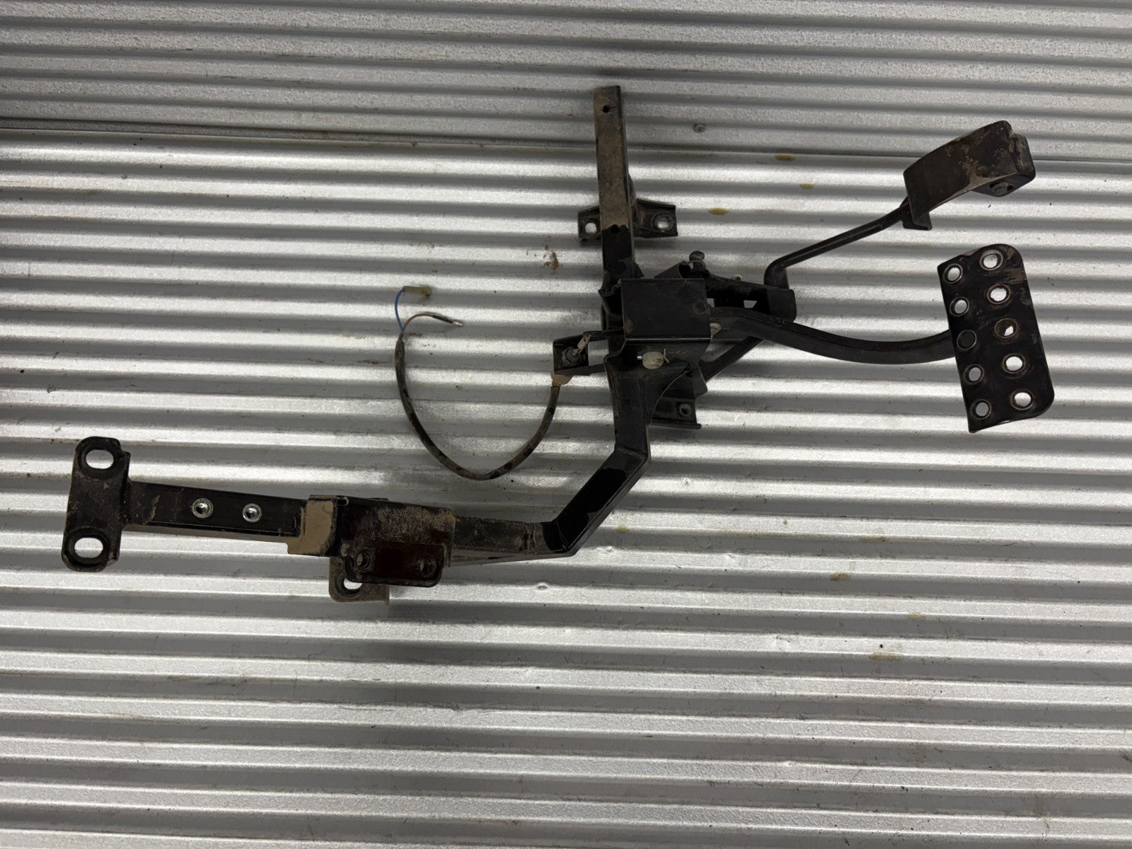 2010 Kawasaki Teryx 750 4x4 Brake & Gas Pedal Levers OEM 43001-0103