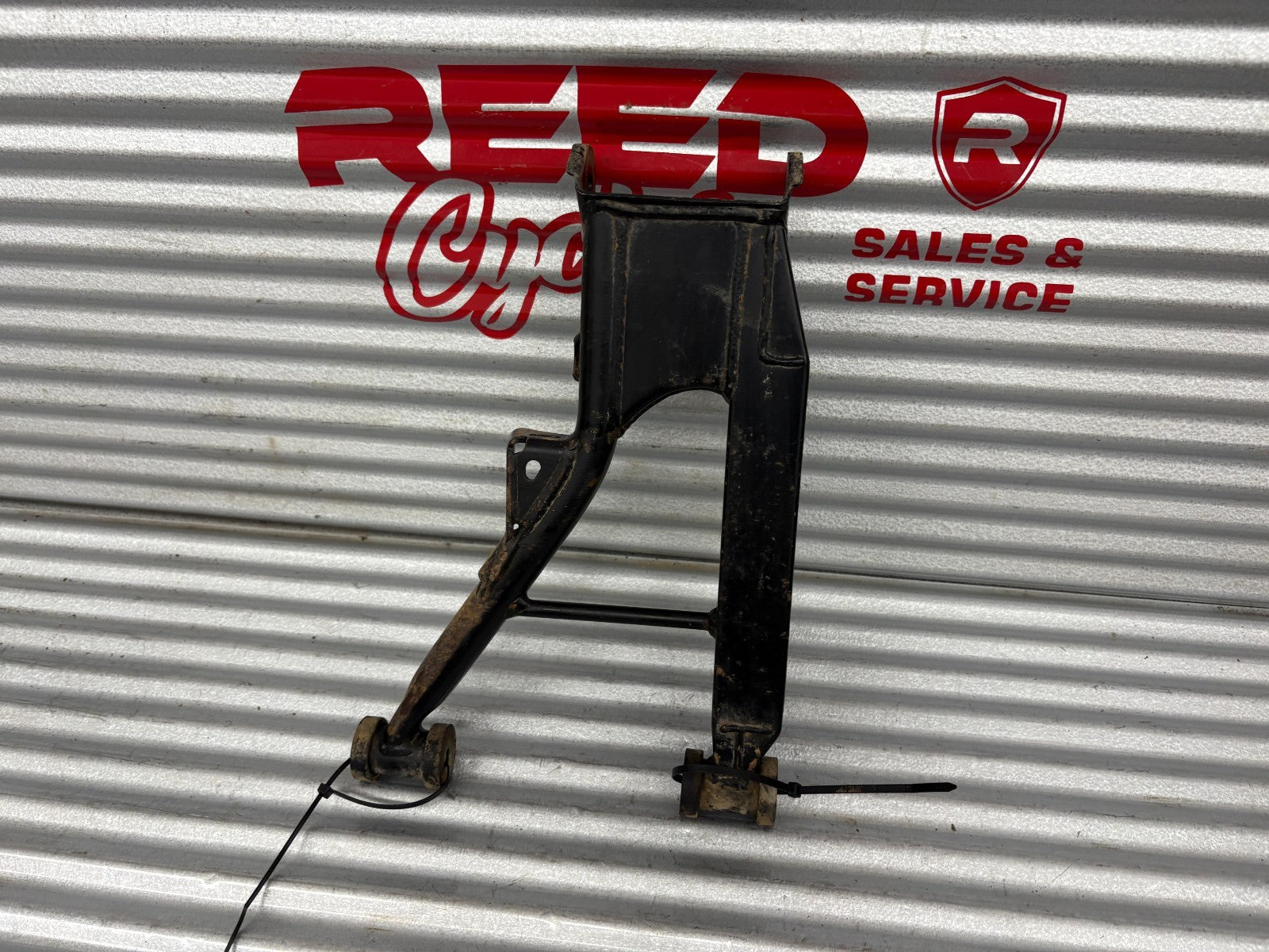 2013 Suzuki KingQuad 750 AXi A-Arm Left Rear Lower OEM 61520-31G21