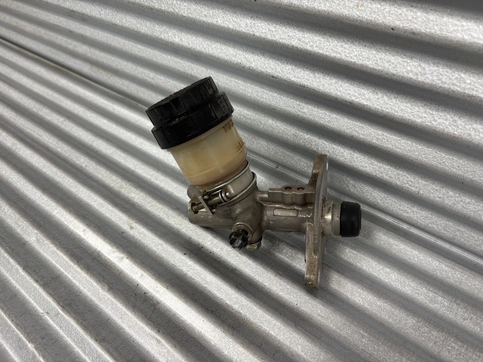 2010 Kawasaki Teryx 750 Brake Master Cylinder OEM 43015-1683