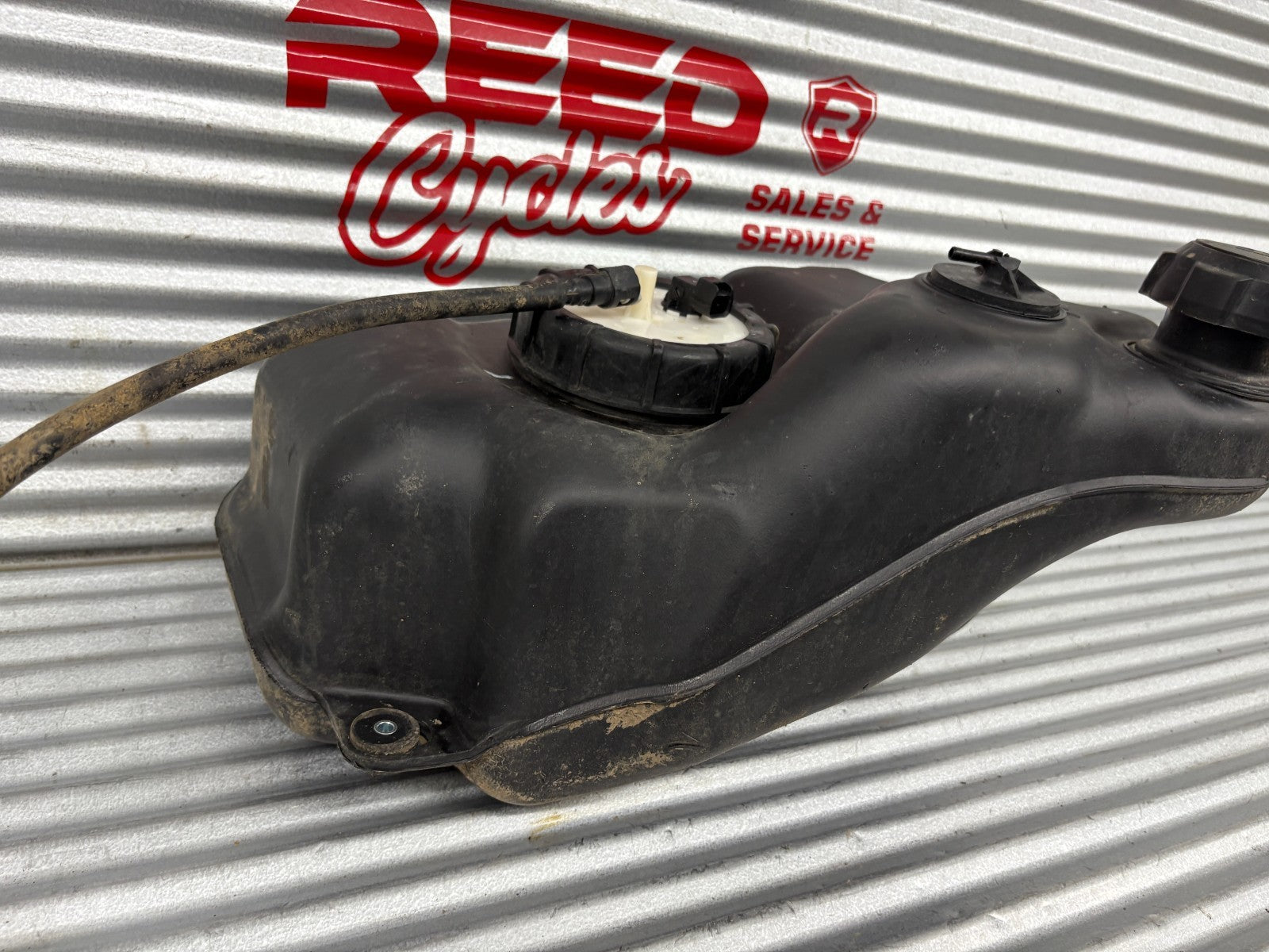 2013 Suzuki KingQuad 750 AXi Fuel Pump & Fuel Tank OEM 15100-31G21 / 44100-31G12