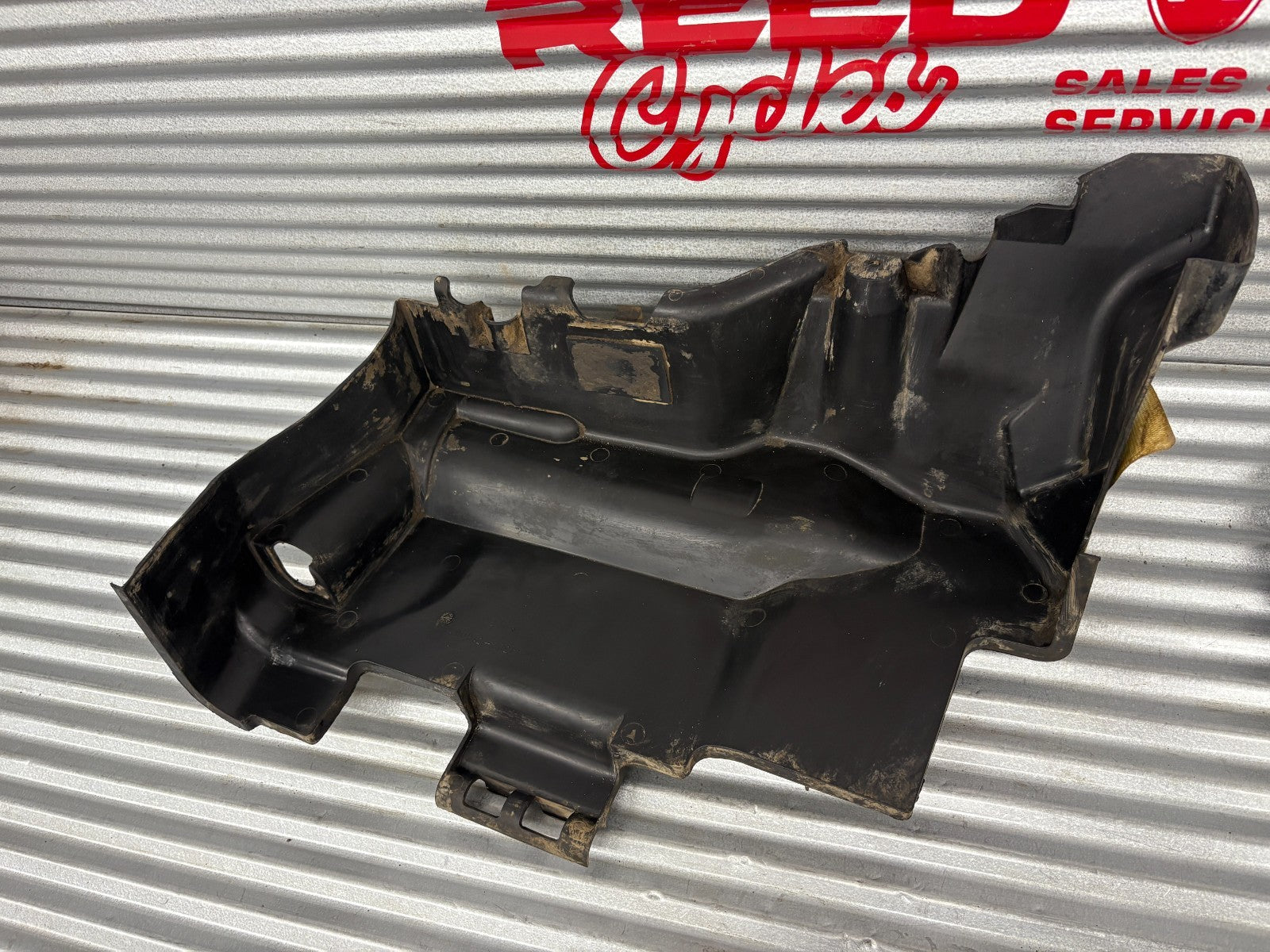 2013 Suzuki KingQuad 750 AXi Rear Left Inner Tank Fender OEM 44392-31G00