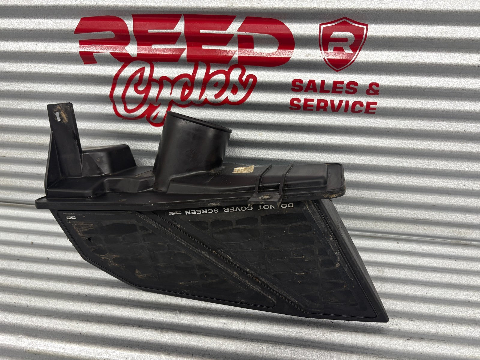 2023 Polaris RZR PRO XP Right Frogz Skin Intake Bezel OEM 2637233