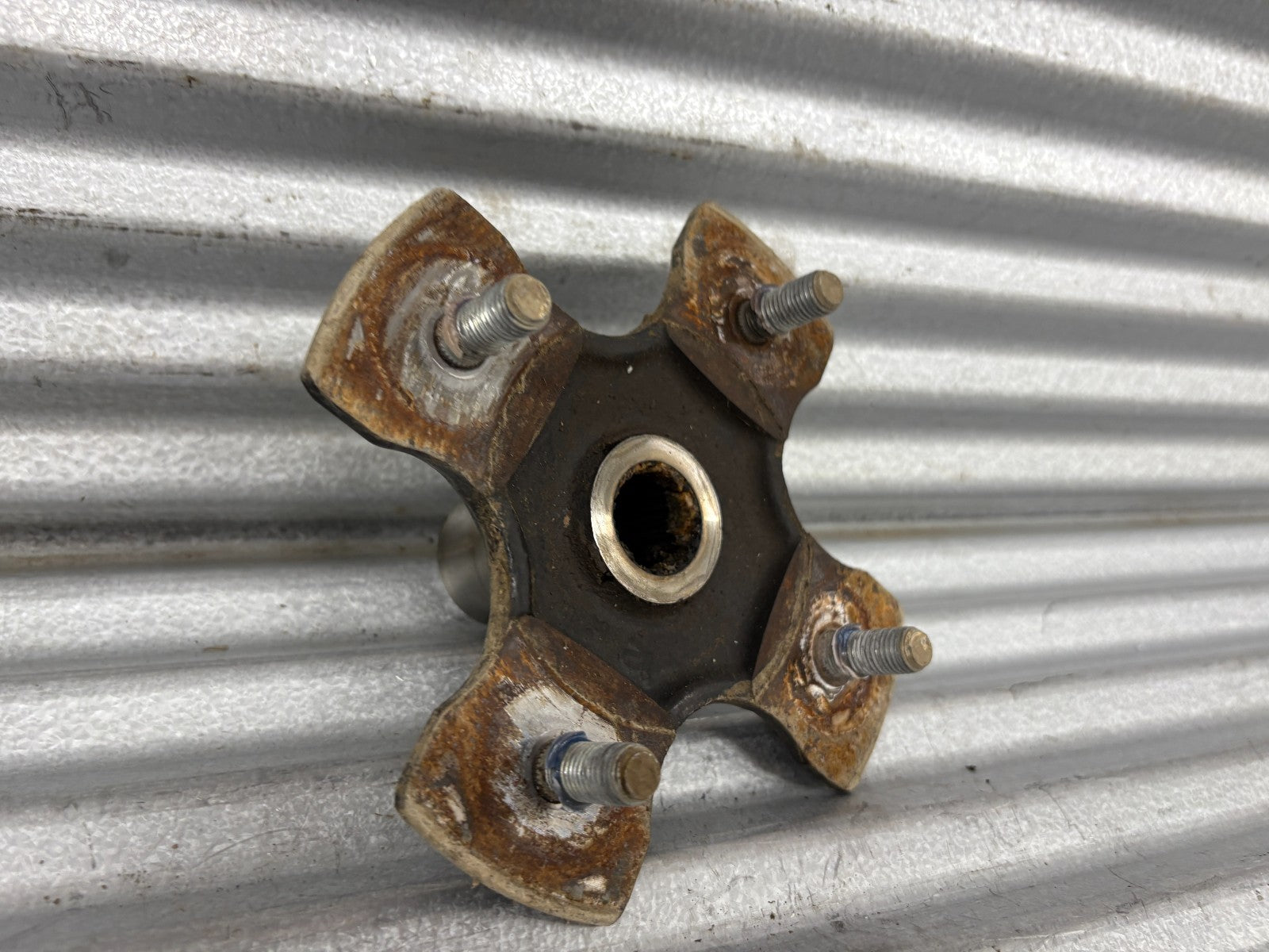 2013 Suzuki KingQuad 750 AXi Rear Hub Left or Right OEM 64110-31G01