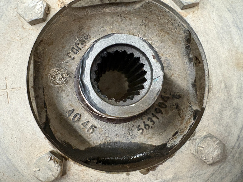 2014 Polaris Ranger 570 Crew EFI Right Front Wheel Hub OEM 5135208