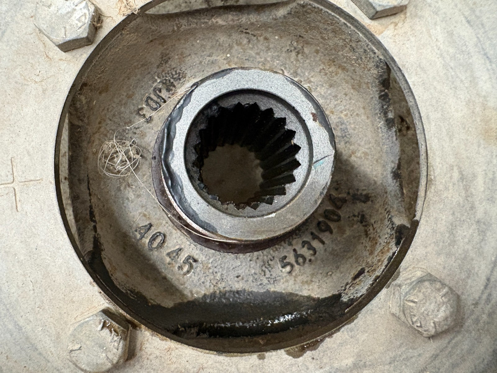 2014 Polaris Ranger 570 Crew EFI Right Front Wheel Hub OEM 5135208