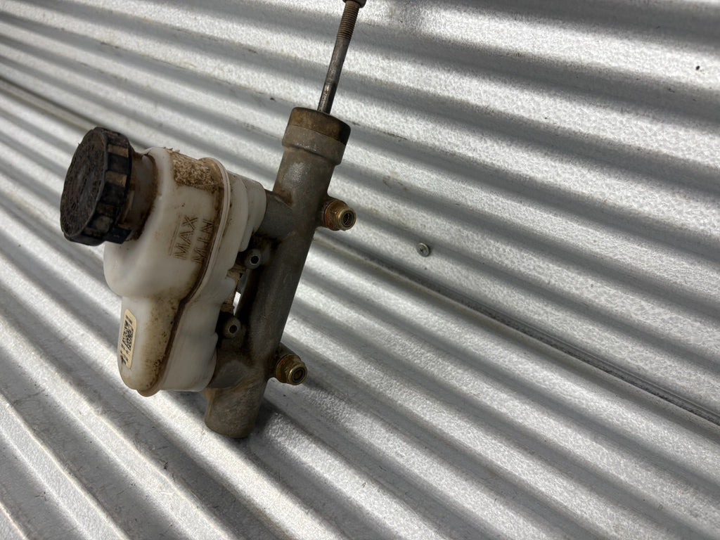2014 Polaris Ranger 570 Crew EFI Brake Master Cylinder OEM 1911515