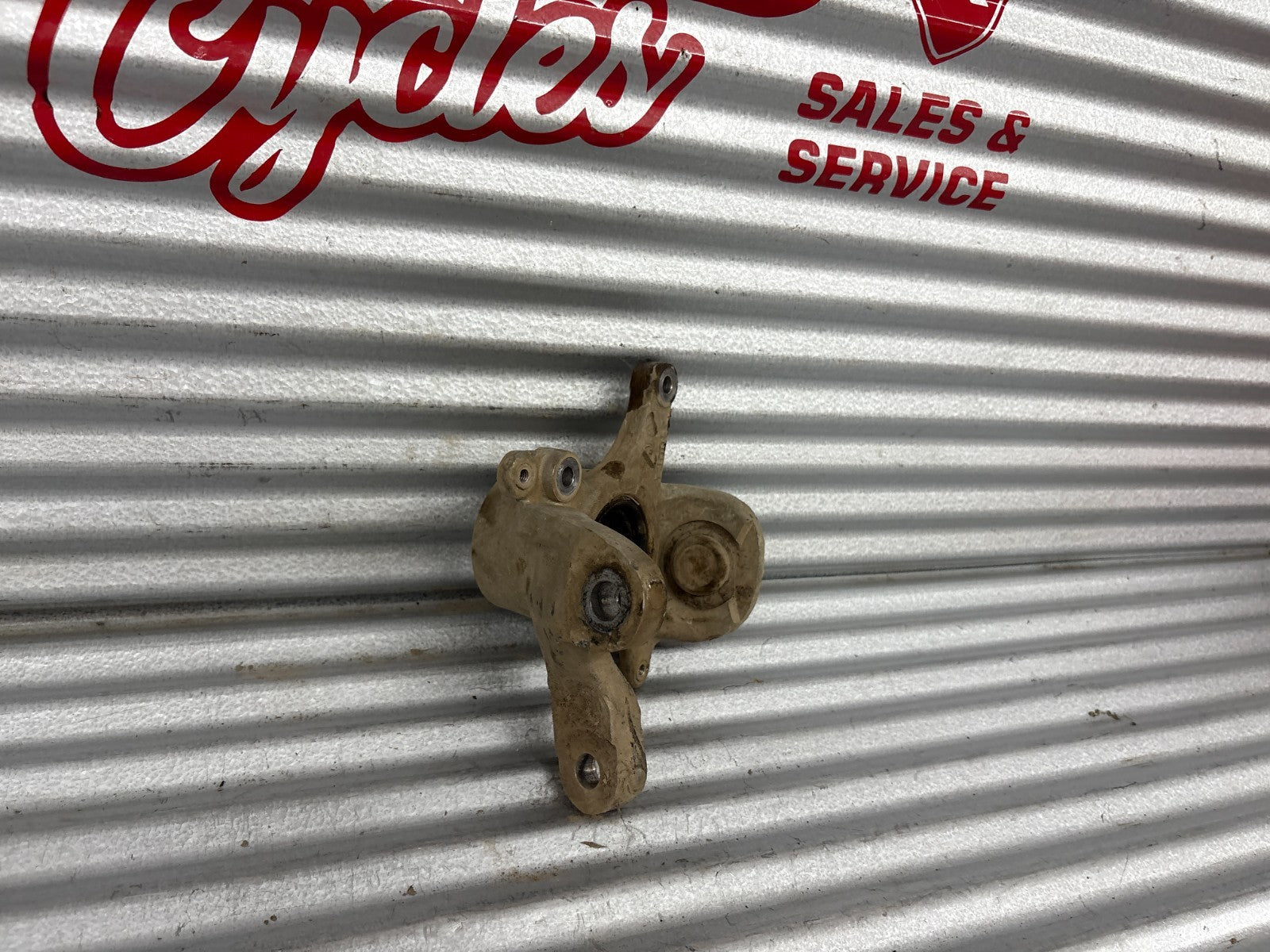 2013 Suzuki KingQuad 750 AXi Steering Knuckle Front Right OEM 51231-31G00