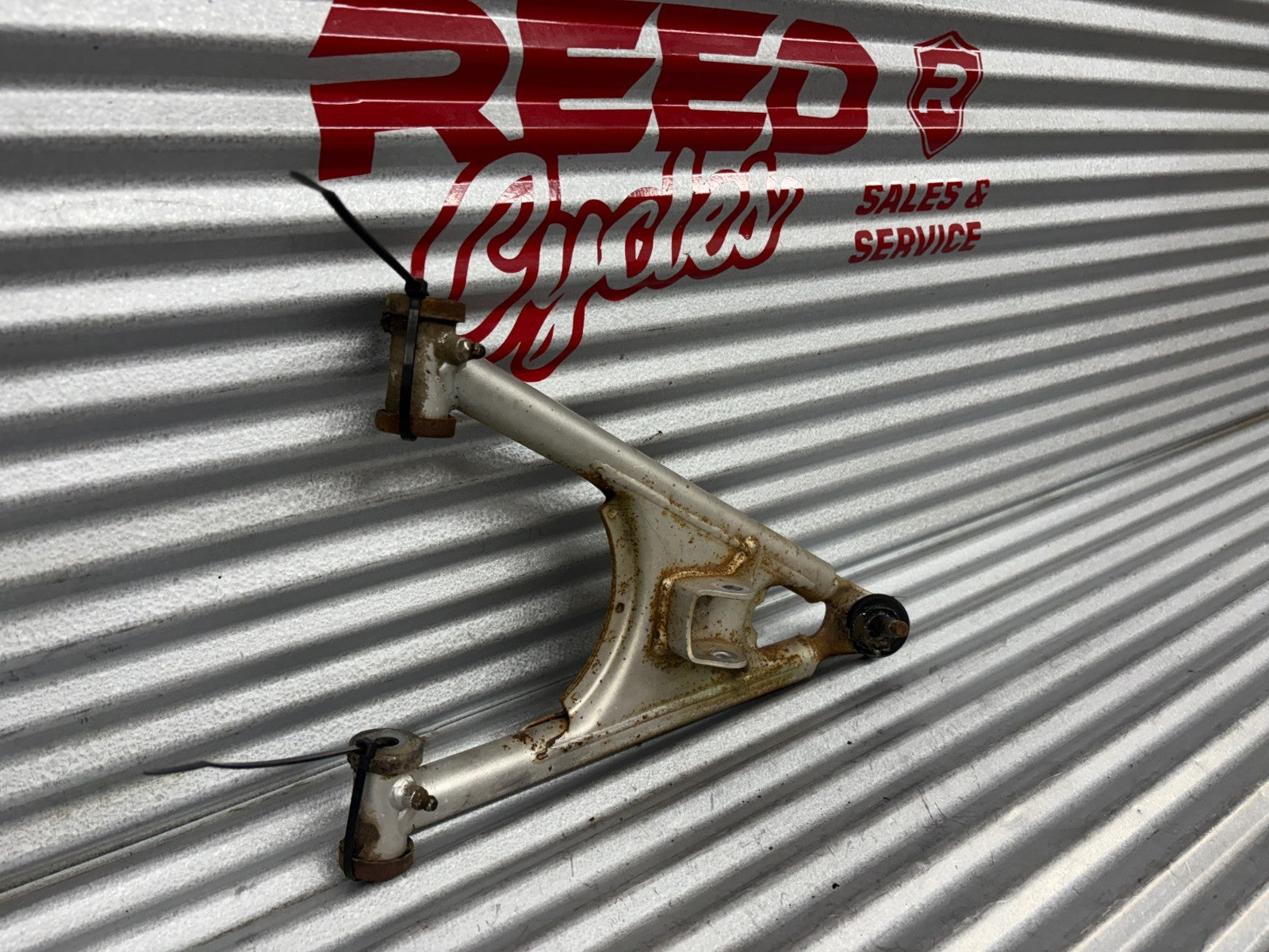 2000 Yamaha Blaster YFS200 Front Left Lower A-Arm OEM 3JM-23570-00-35