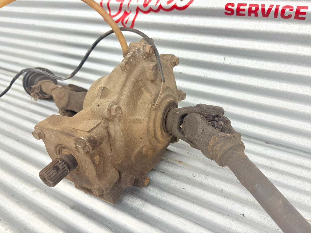 2002 Polaris Sportsman 700 Front Differential w/ Axles OEM 1341344