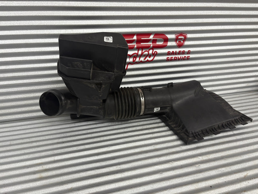 23-25 Ford F250 Intake Tube Resonator + Airbox Cover – PC349F805CC / LC3A9G784CD