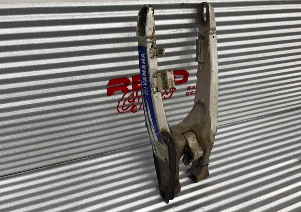 2004 Yamaha YZ250F Rear Swing Arm OEM 5UN-22110-00-00