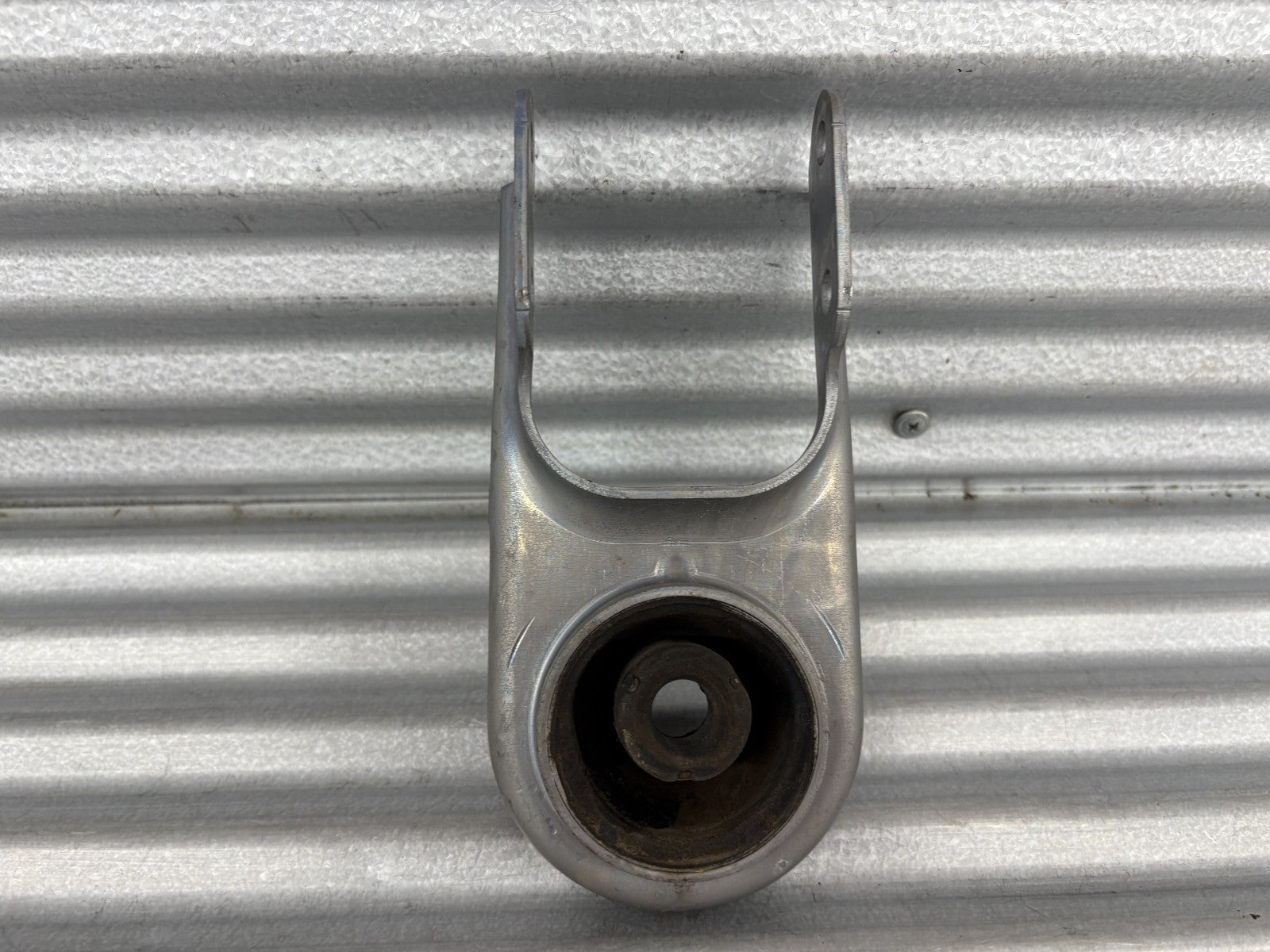 OEM Ford Super Duty F-250 2017-2024 Rear Exhaust Hanger Bracket HC3Z-5260-H