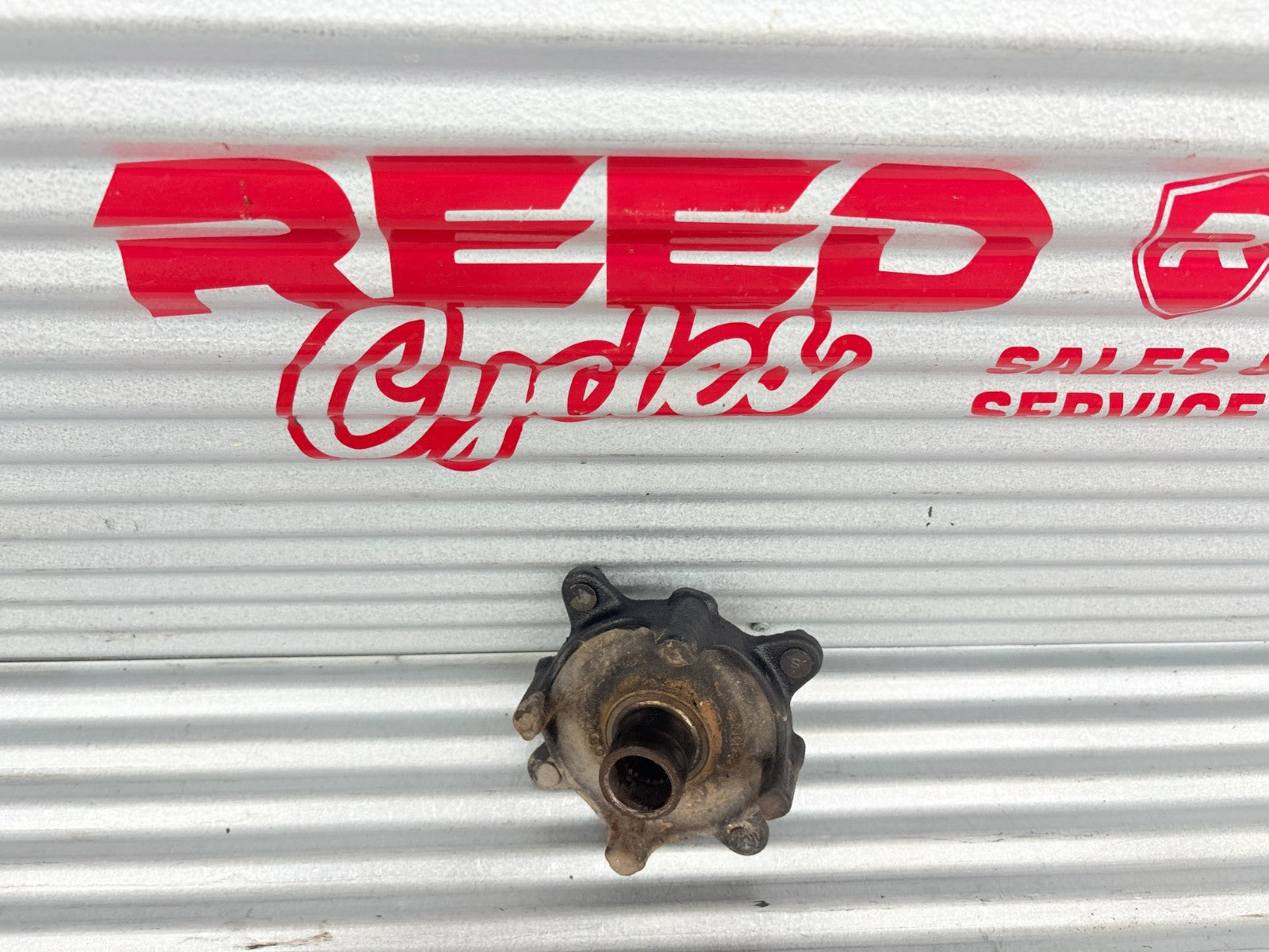 2002 Polaris Sportsman 700 Rear Left Wheel Hub OEM 5132520