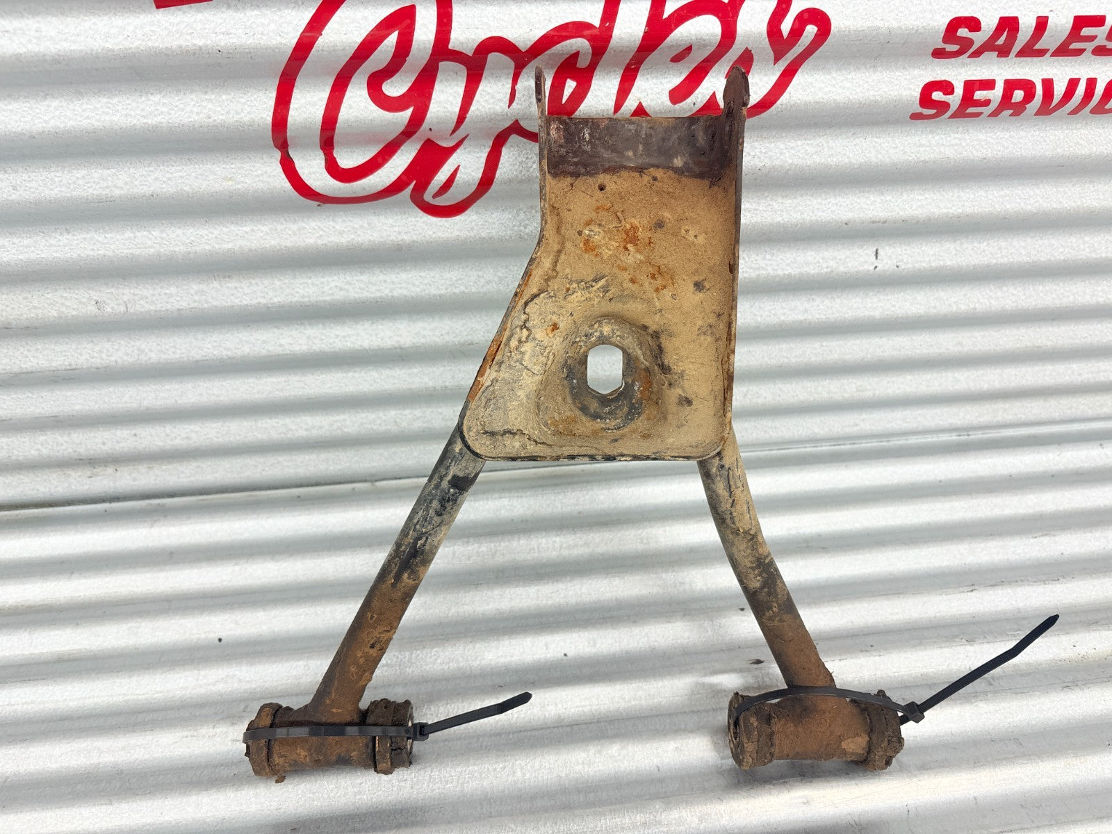 2002 Polaris Sportsman 700 Rear Right Upper A Arm OEM 1040731-067