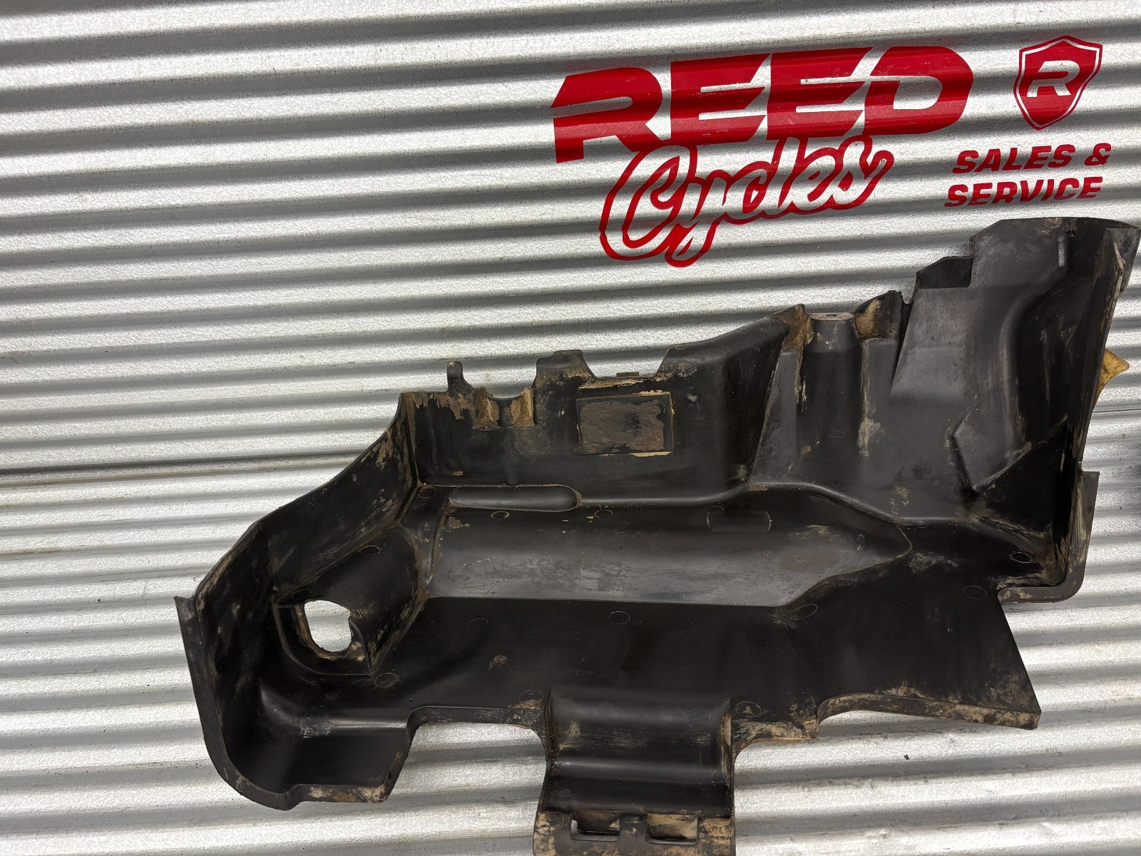 2013 Suzuki KingQuad 750 AXi Rear Left Inner Tank Fender OEM 44392-31G00