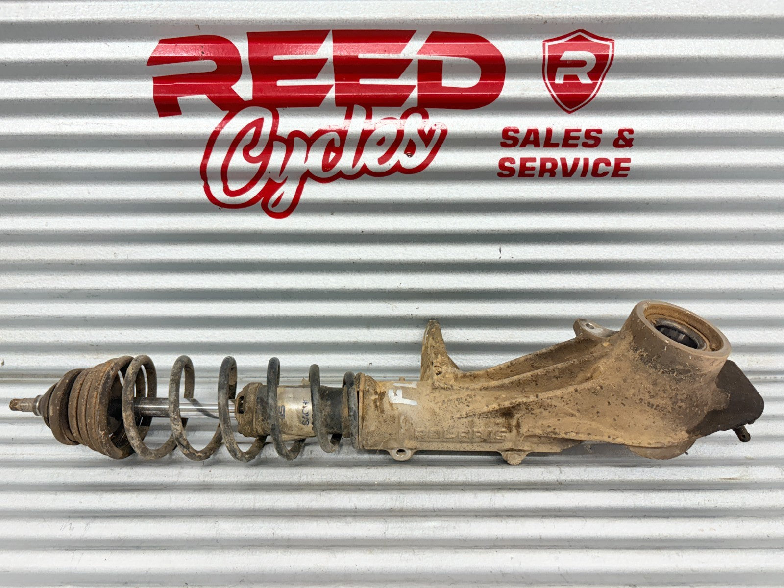 2002 Polaris Sportsman 700 Right Left Strut Spindle 5132301 / 7042054-067