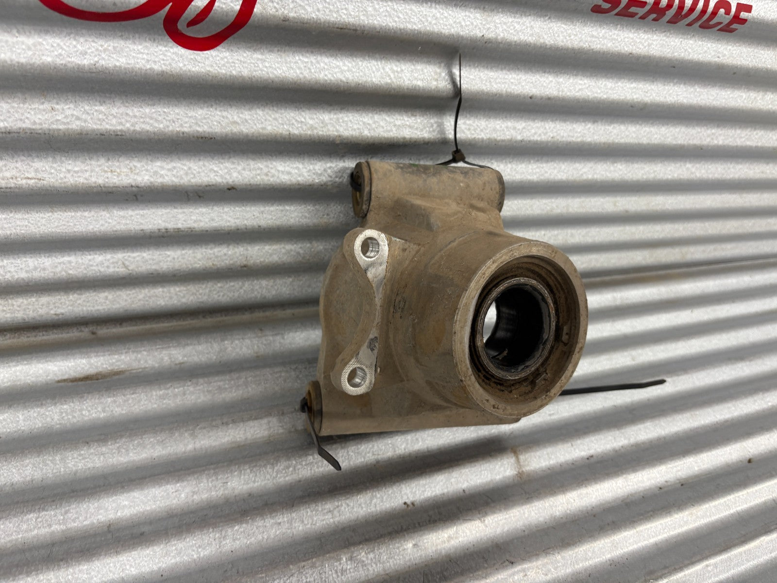 2014 Polaris Ranger 570 EFI Right Rear Knuckle OEM 5138502