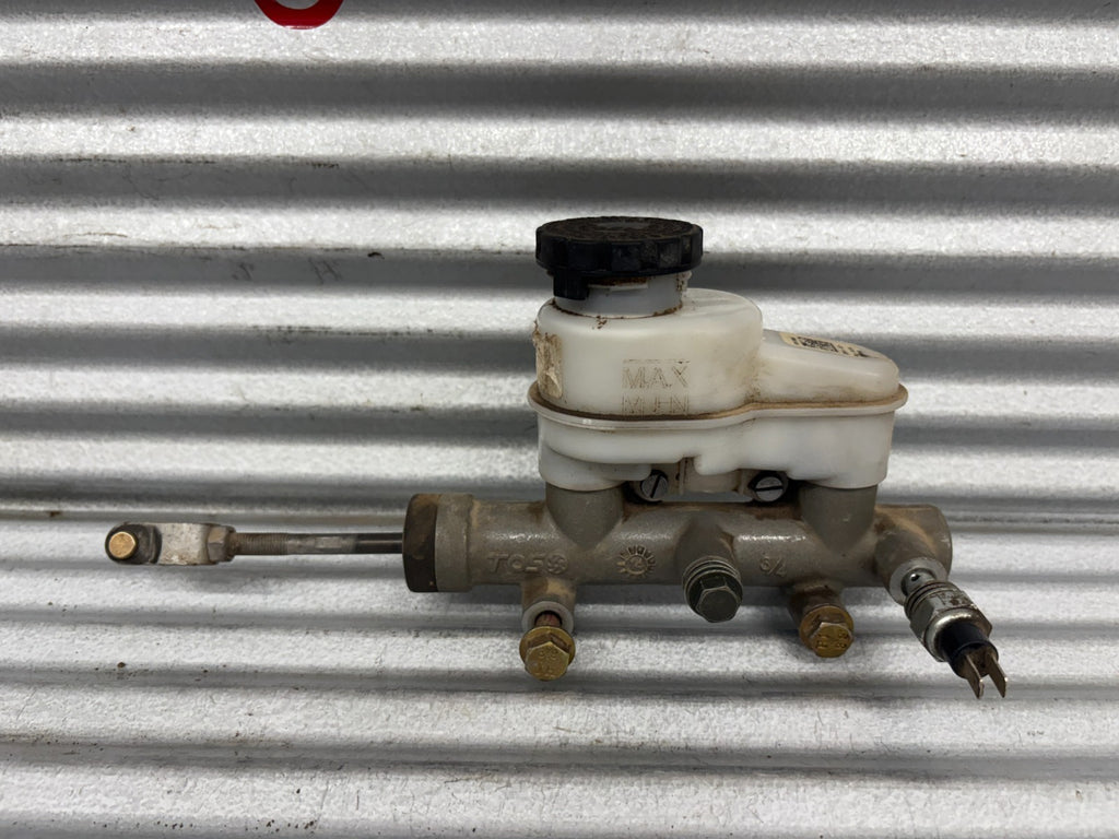 2014 Polaris Ranger 570 Crew EFI Brake Master Cylinder OEM 1911515