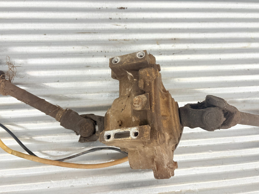 2002 Polaris Sportsman 700 Front Differential w/ Axles OEM 1341344