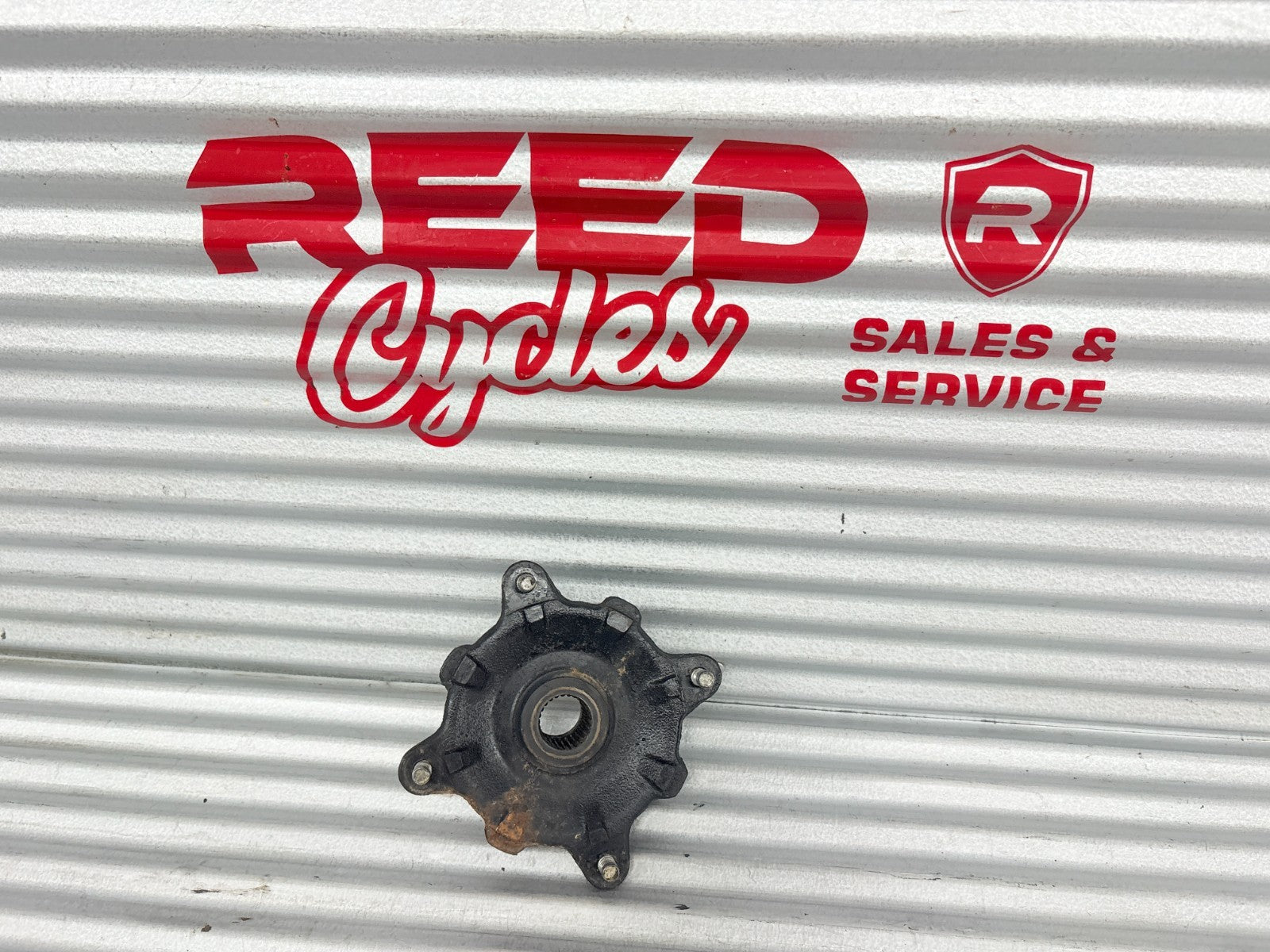 2002 Polaris Sportsman 700 Rear Left Wheel Hub OEM 5132520