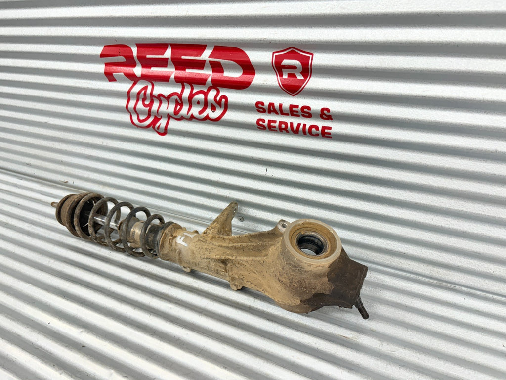 2002 Polaris Sportsman 700 Right Left Strut Spindle 5132301 / 7042054-067