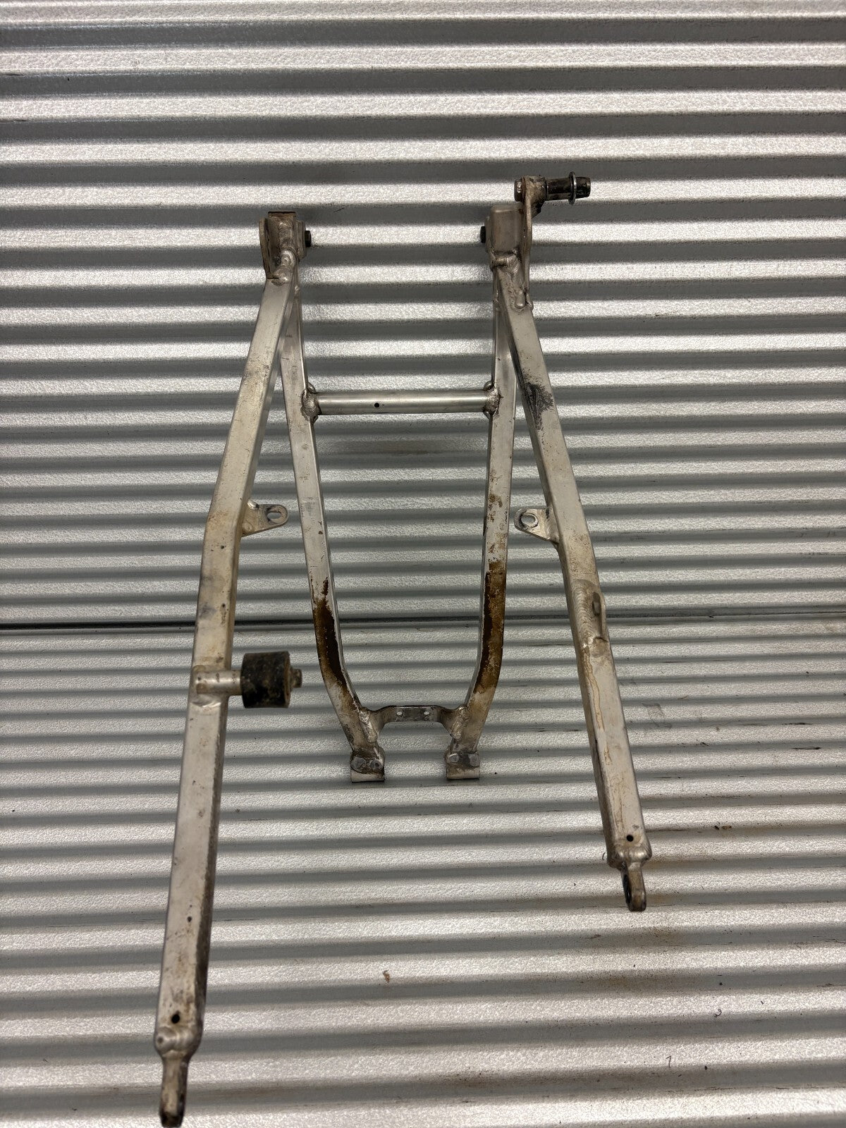 2004 Yamaha YZ250F Rear Subframe OEM 5XD-21190-00-00