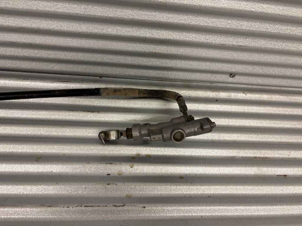 2004 Yamaha YZ250F Rear Brake Caliper OEM 5UN-2580V-00-00