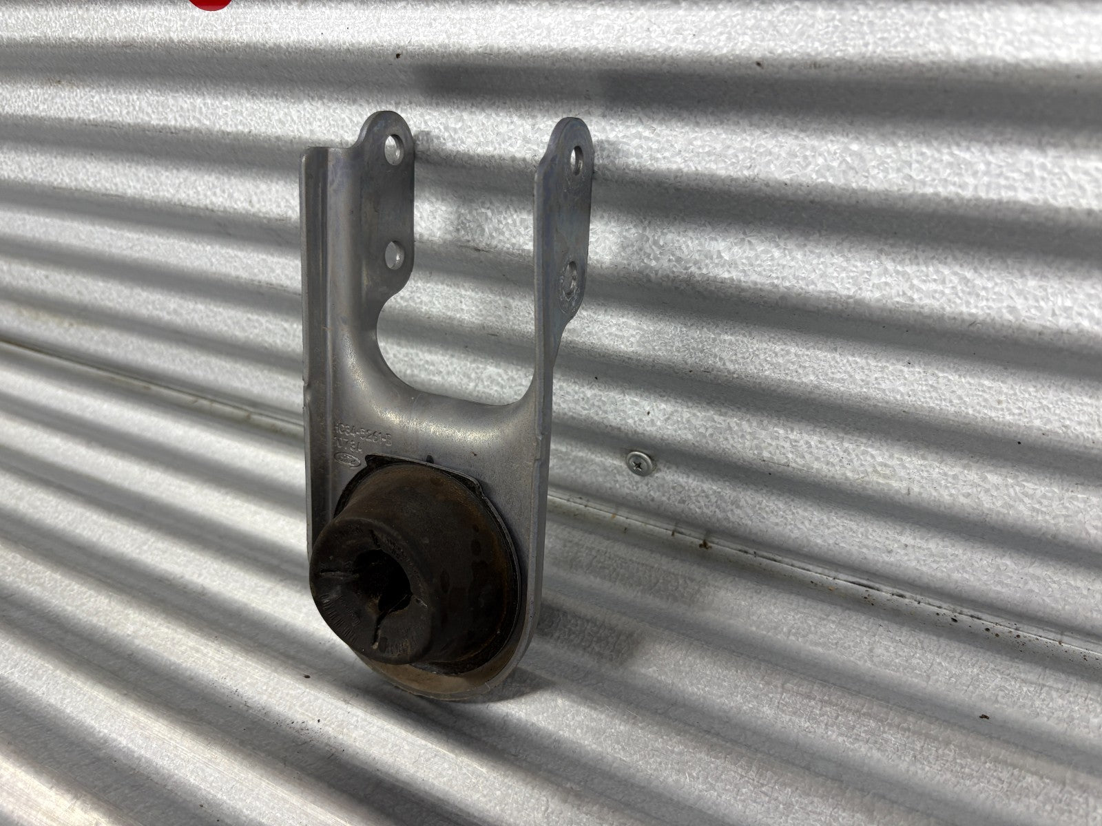 OEM Ford Super Duty F-250 2017-2024 Rear Exhaust Hanger Bracket HC3Z-5260-H