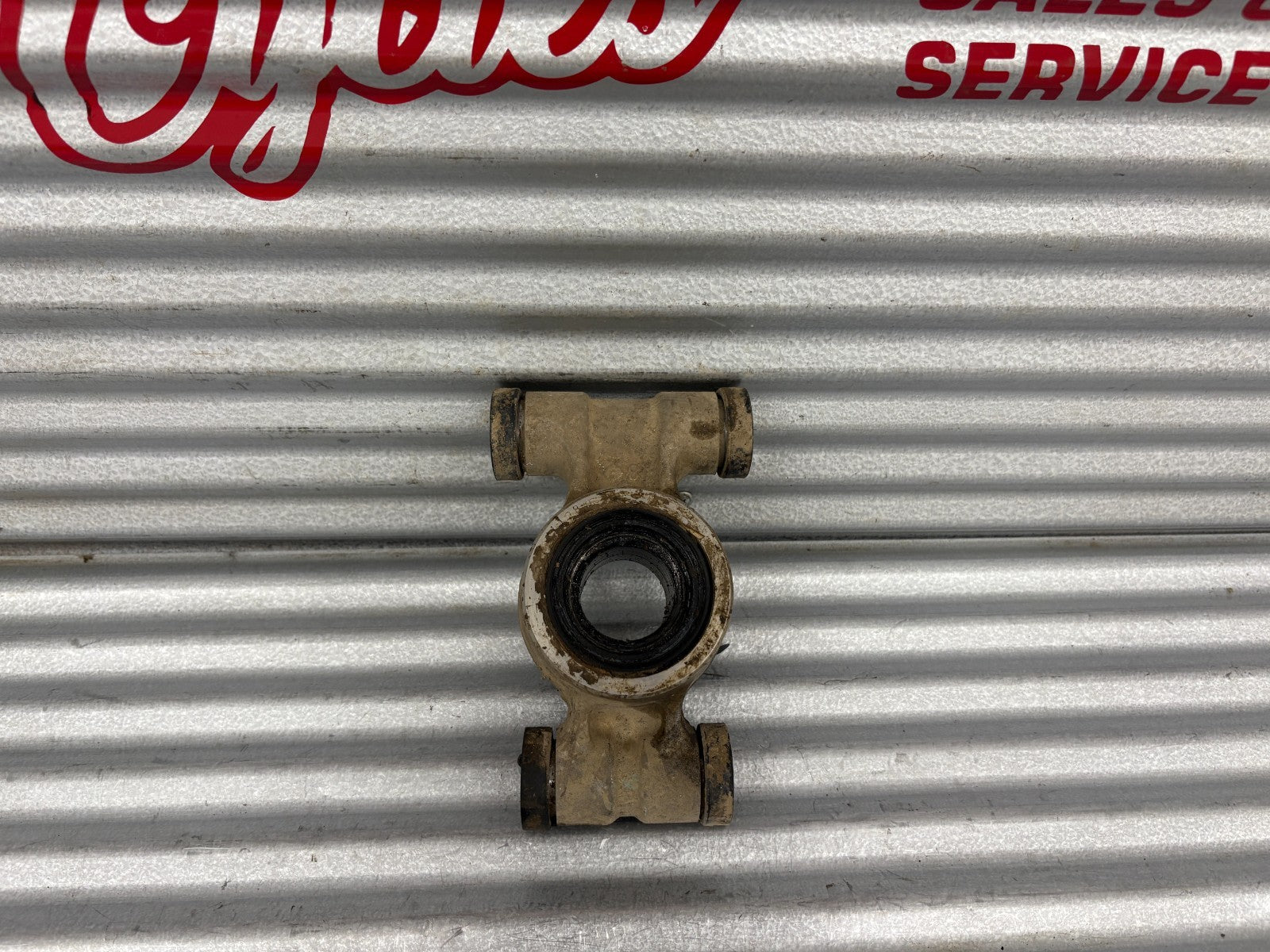 2013 Suzuki KingQuad 750 AXi Right Rear Suspension Knuckle OEM 61600-31G30