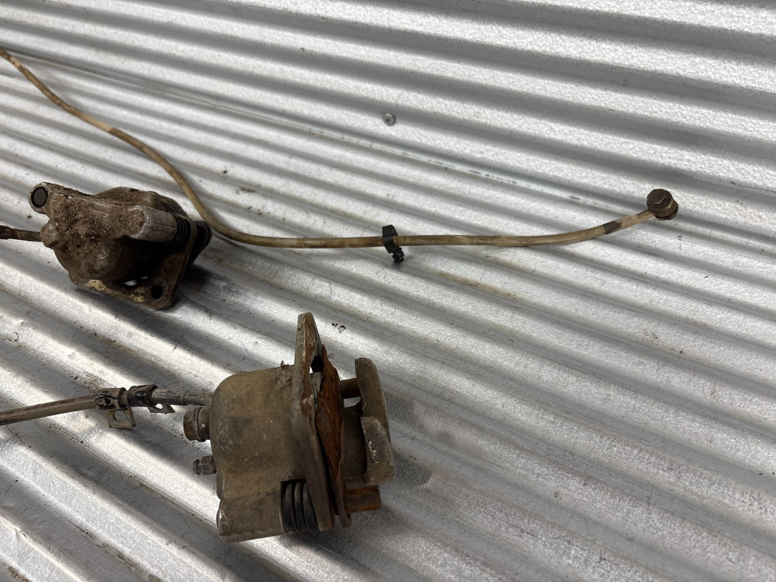 2013 Polaris Ranger XP 900 Rear Brakes Brake Lines Triple Tee OEM 1911737