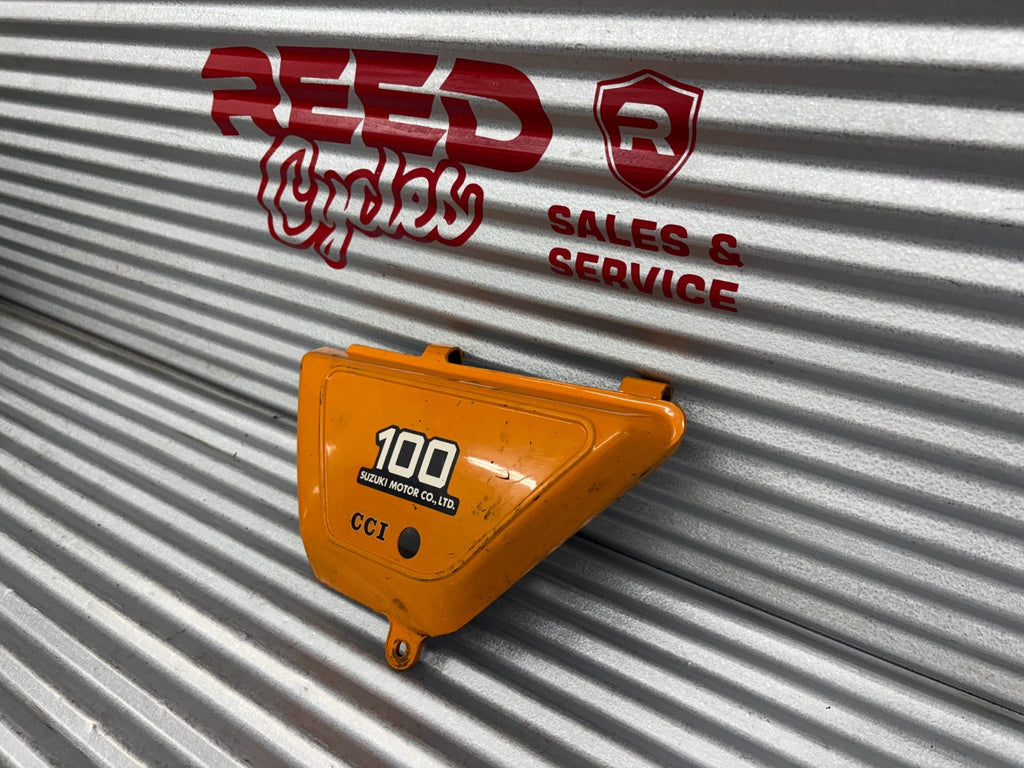 Suzuki 1978 TS100 Left Side Cover OEM 47211-48000-05M