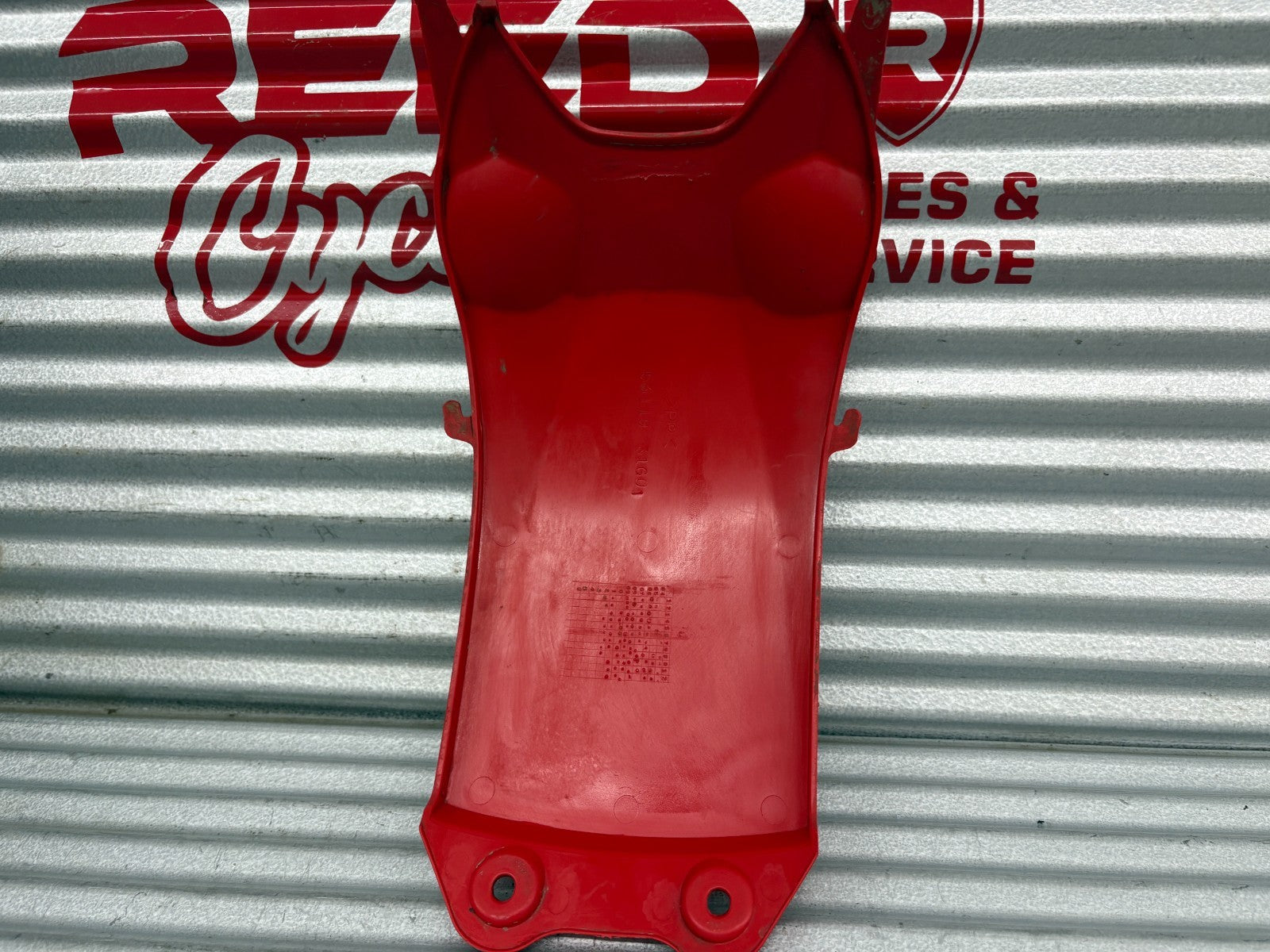 2013 Suzuki KingQuad 750 AXi Center Fender (Red) OEM 53119-31G02-YT9