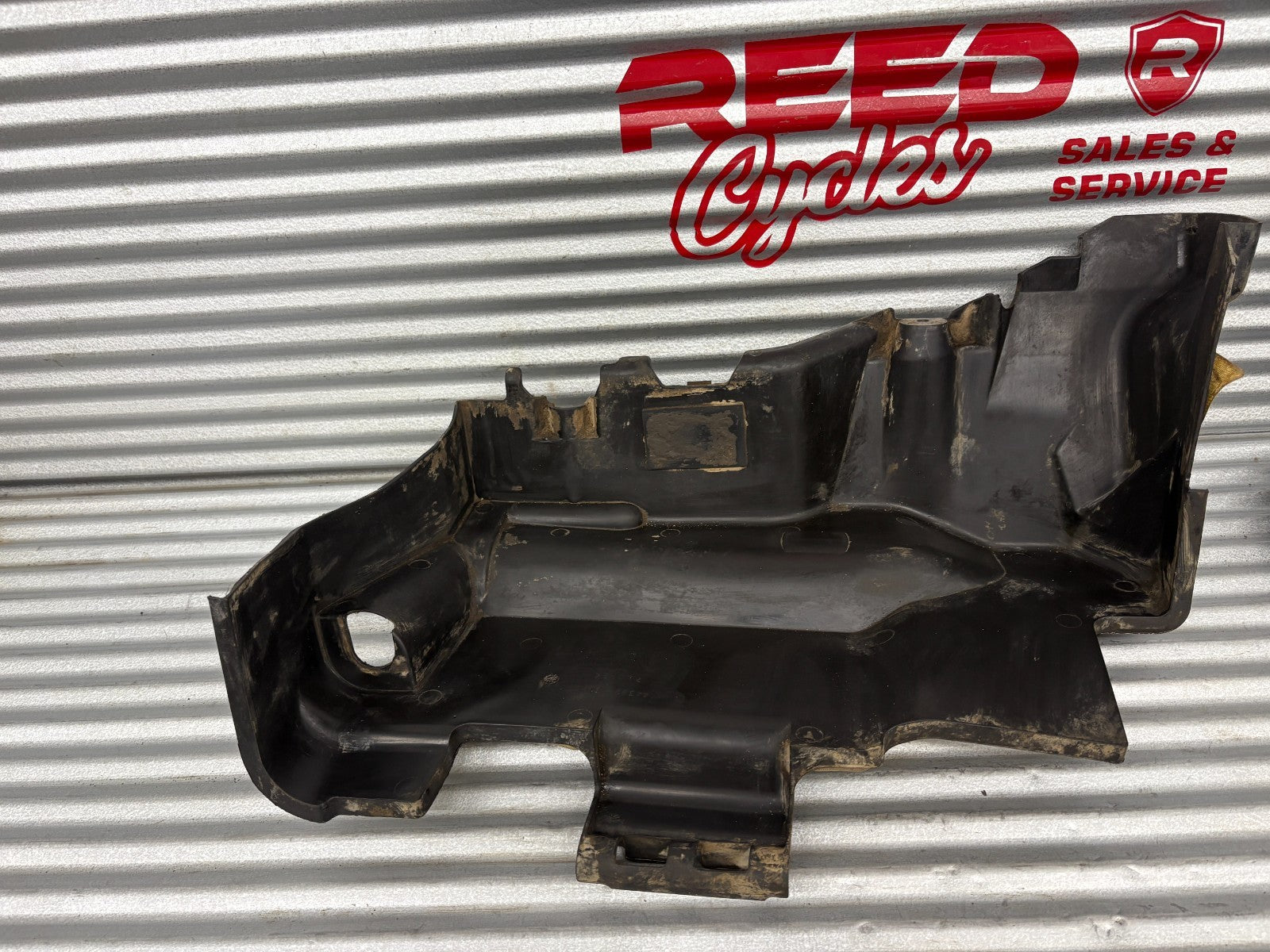 2013 Suzuki KingQuad 750 AXi Rear Left Inner Tank Fender OEM 44392-31G00